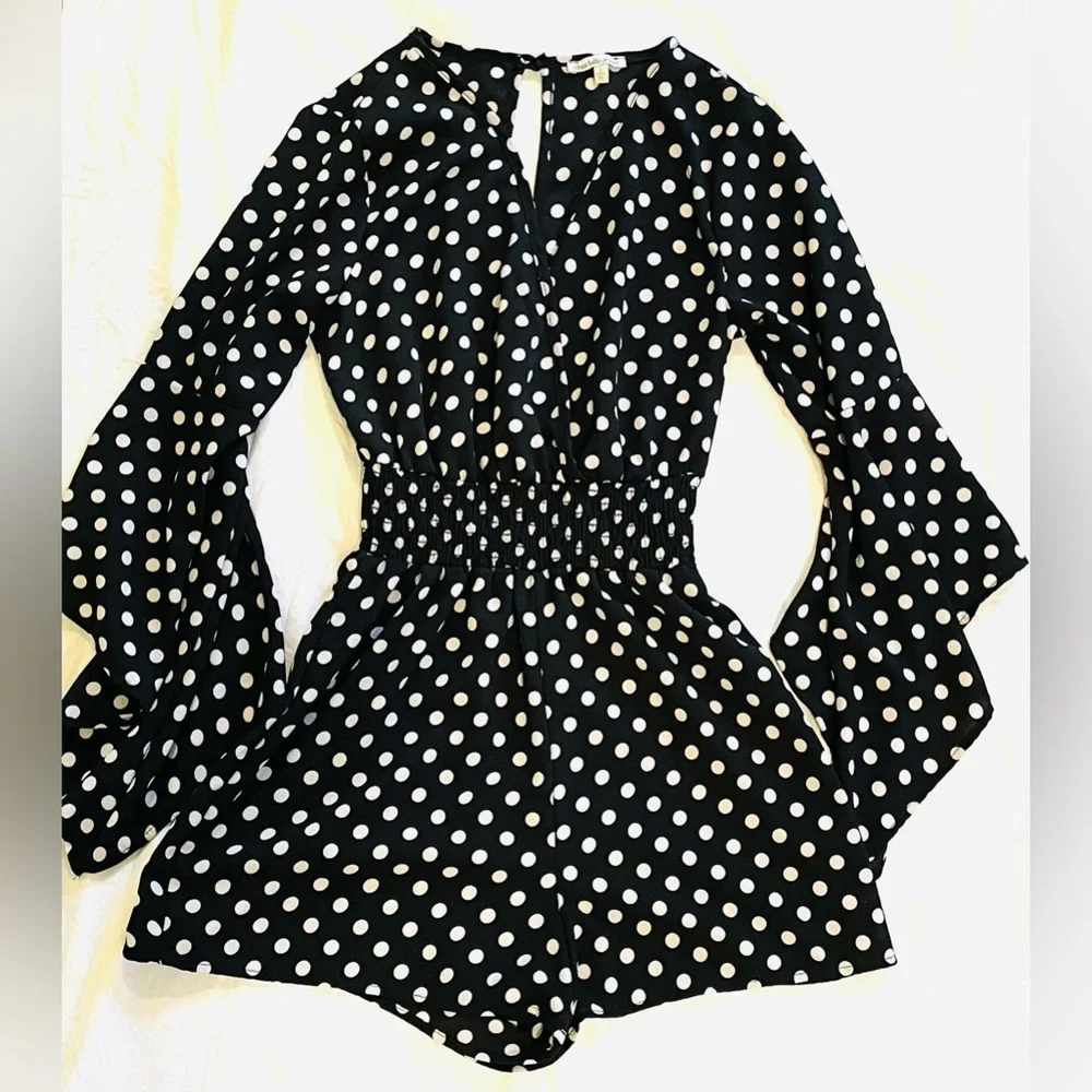 Charlotte Russe Black Polka Dot V-Neck Romper Size Small - Picture 3 of 6
